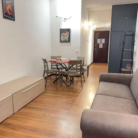 10' Linate Airport, Perfect For Visiting Milan Apartment Exterior photo